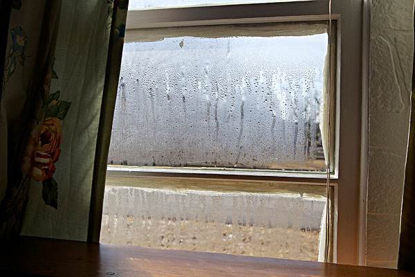 春季下雨要不要洗門窗？要，還必須保養(yǎng)！