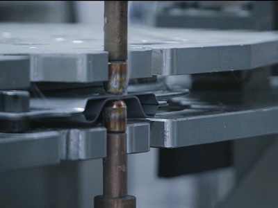 電池板多點(diǎn)焊工作站